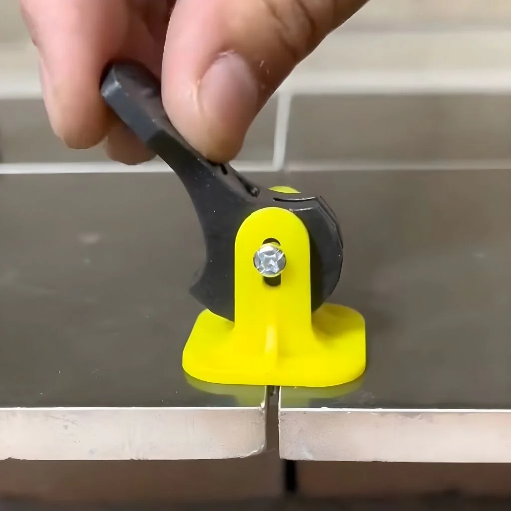 SANRICO Tile Leveling System - Image 4